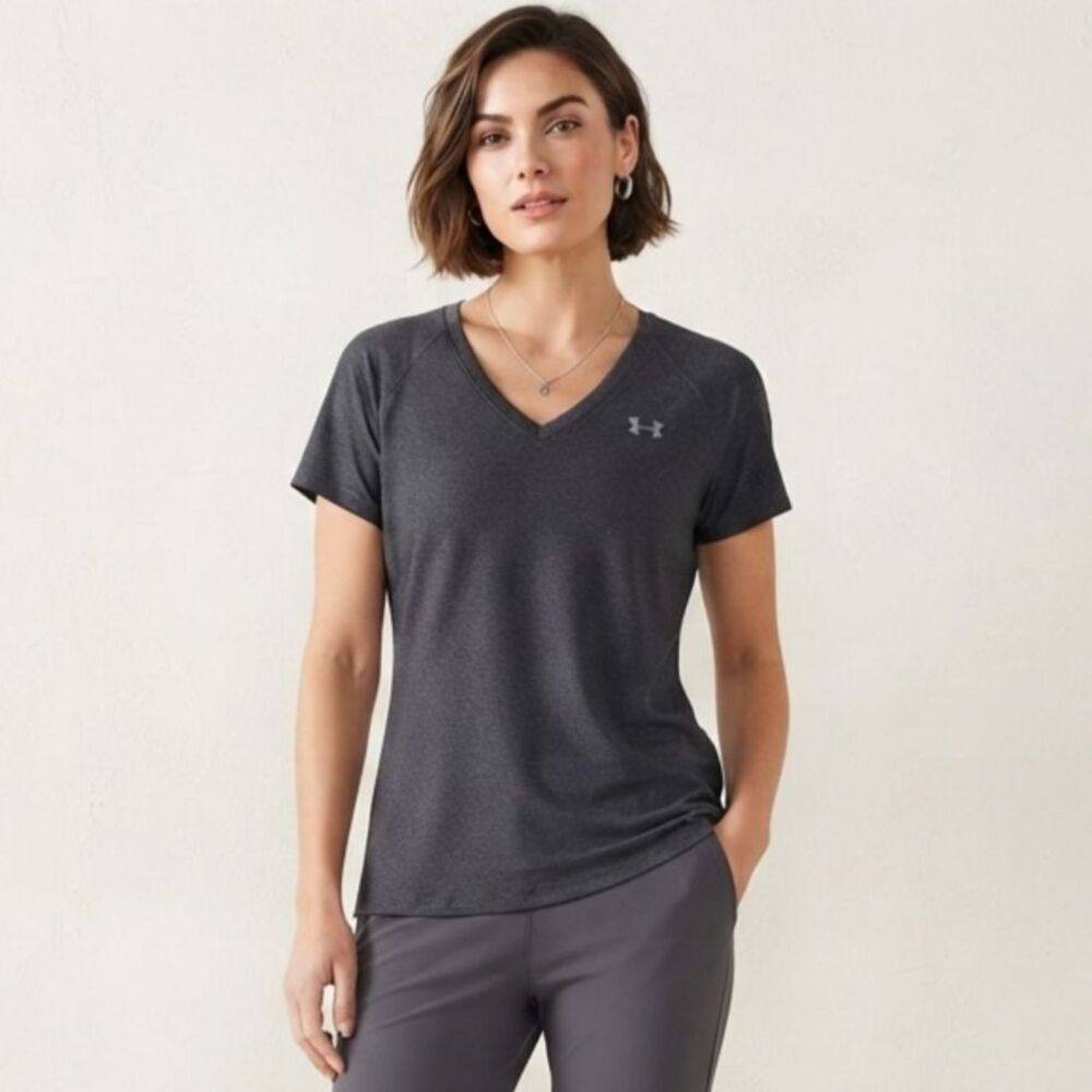 Under Armour Gray T Shirt Women's Size M Casual Athleisure